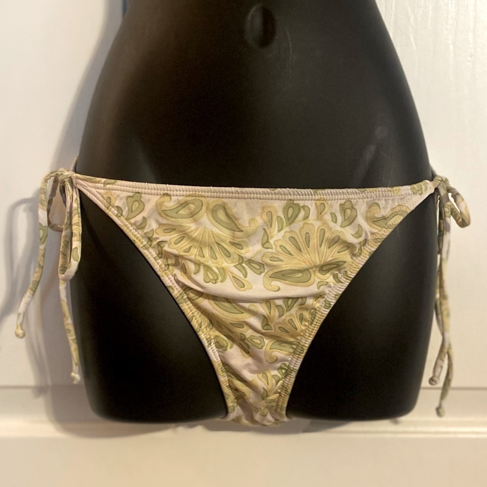 “Calypso St. Barth” String Bikini - image 5